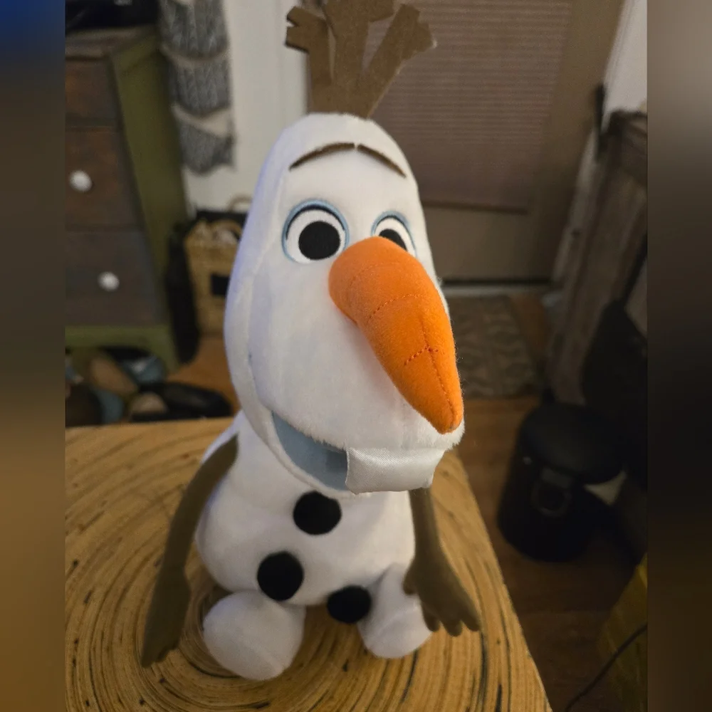 Disney Parks Frozen 2 Olaf Plush 14 Inch
